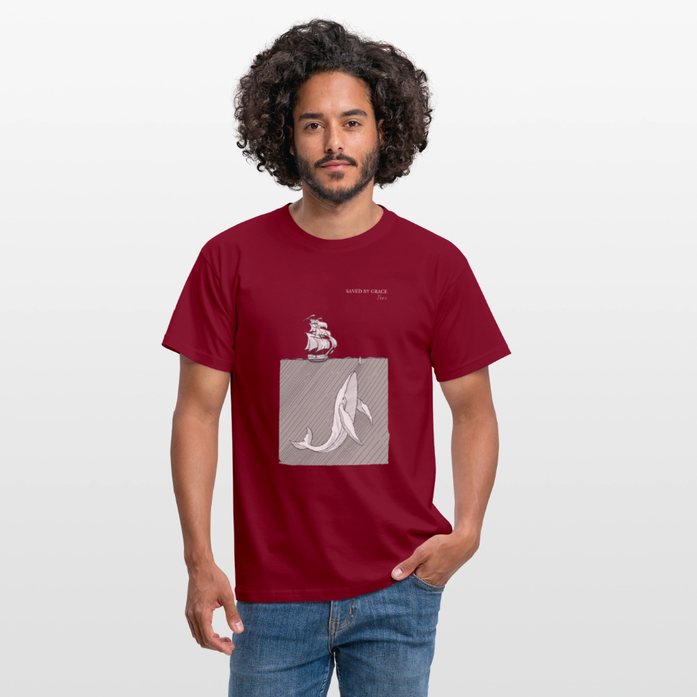 saved by grace - Männer T-Shirt - Ziegelrot
